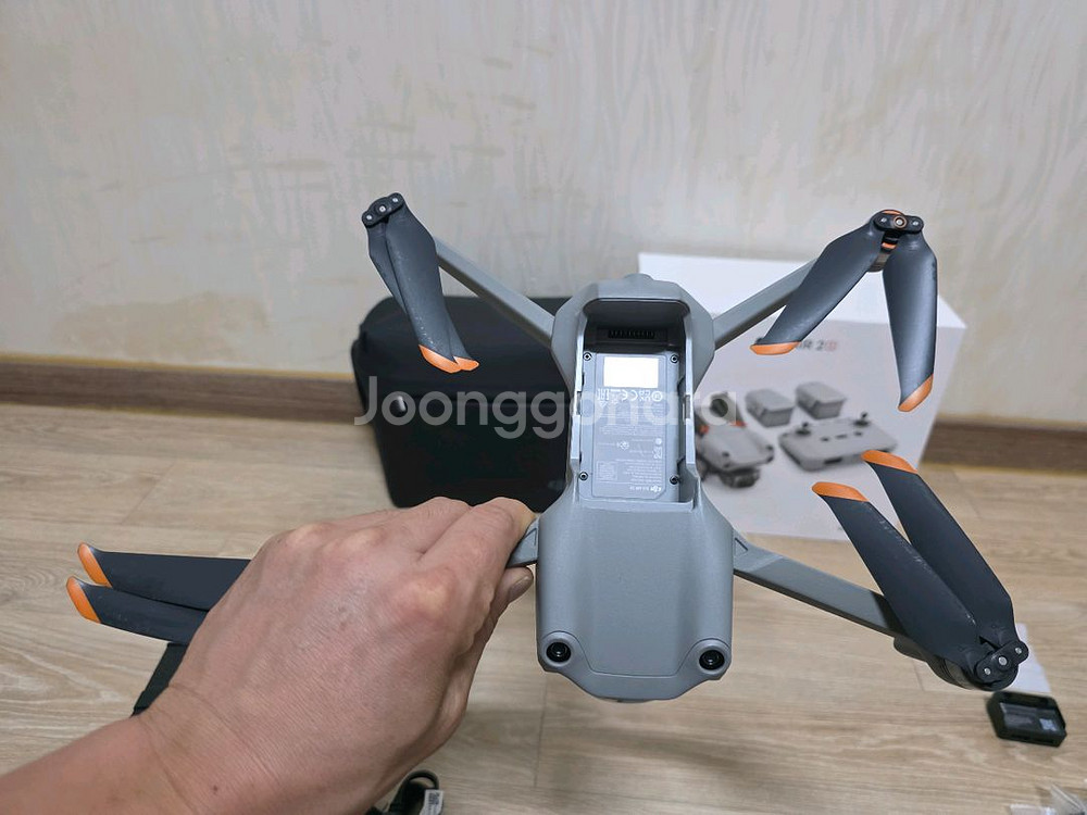 DJI 에어2S 플라이 모어 콤보--1