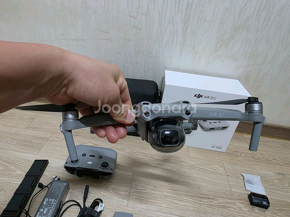 DJI 에어2S 플라이 모어 콤보--5