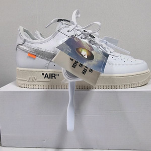 나이키 x 오프화이트 에어포스 1 로우 컴플렉스콘