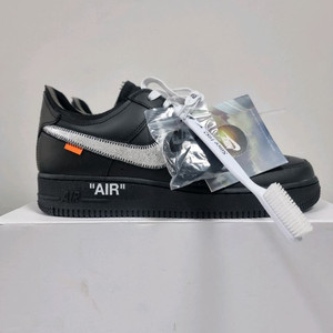 나이키 x 오프화이트 에어포스 1 로우 07 모마