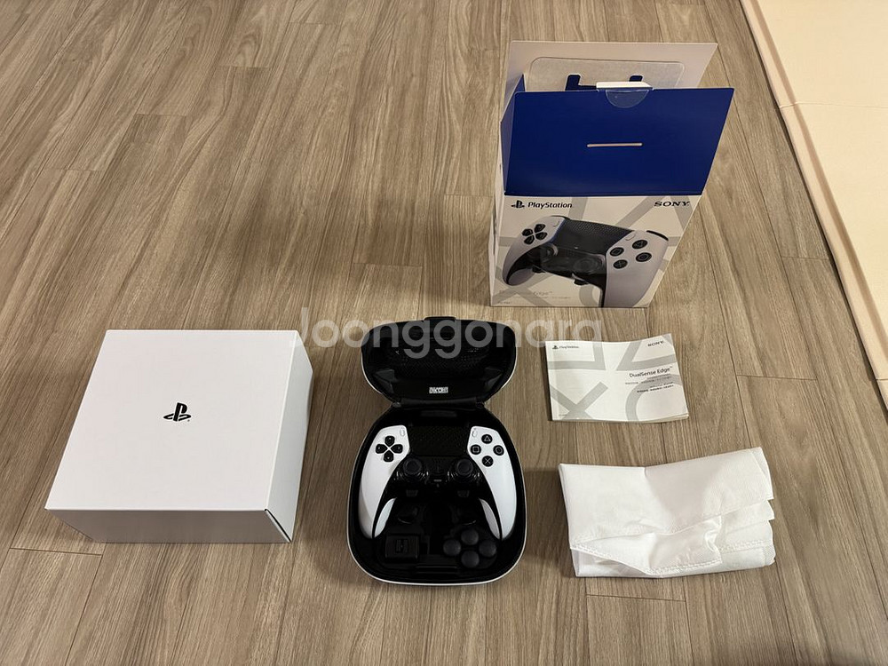 플레이스테이션 듀얼센스 엣지 판매합니다--4