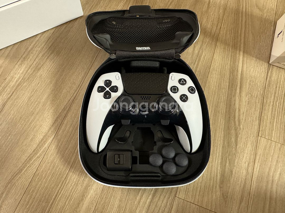 플레이스테이션 듀얼센스 엣지 판매합니다--6