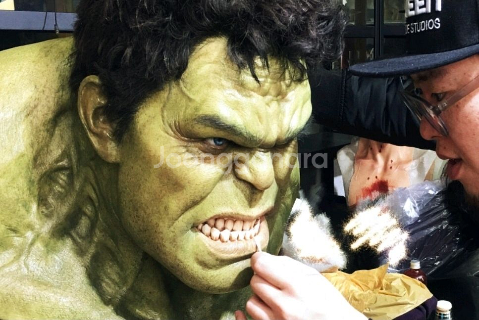 퀸스튜디오 헐크 1:1버스트--2