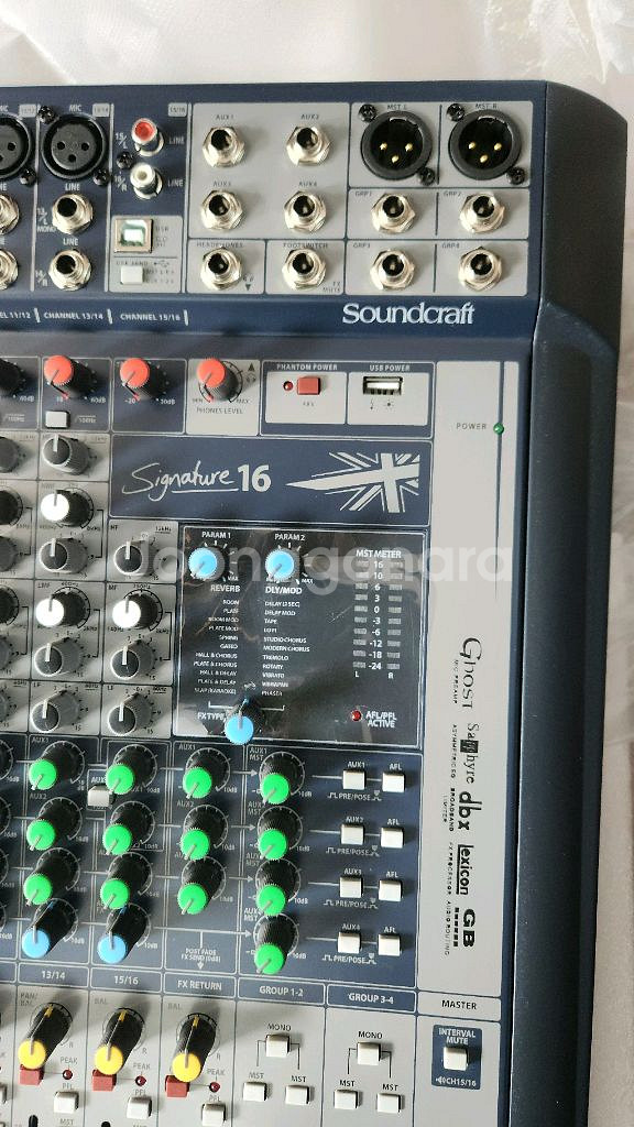 사운드크래프트 시그니처 16채널 믹서새것--2