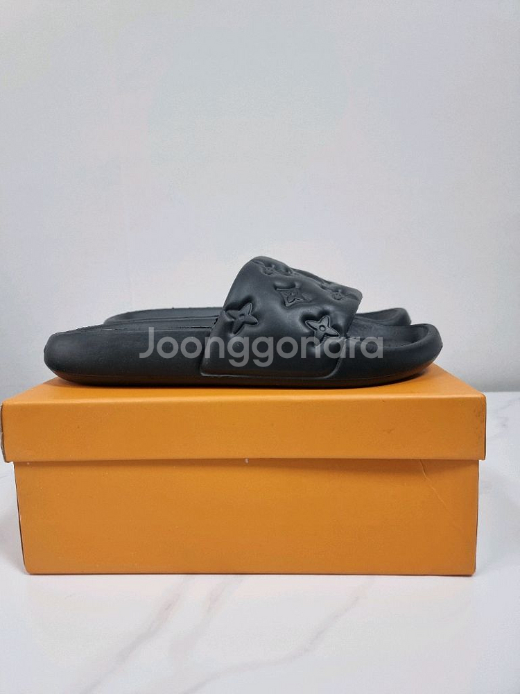 루이비통 슬리퍼--0