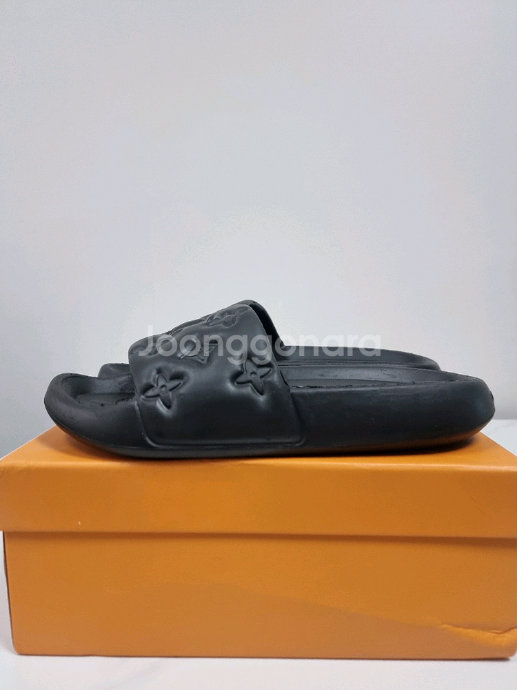 루이비통 슬리퍼--6