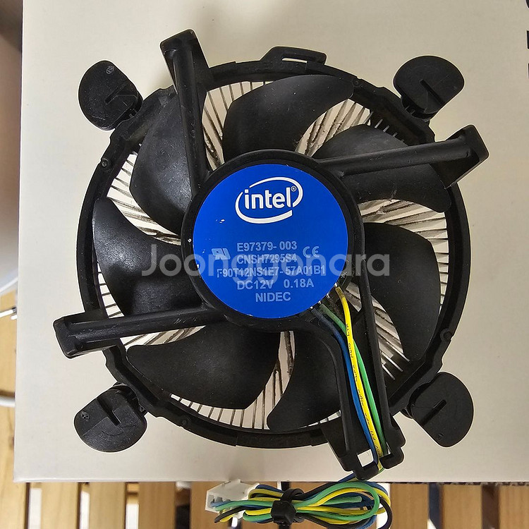 CPU 쿨러 판매합니다--0