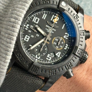 (판매/교환)브라이틀링 어벤져 허리케인45