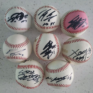 롯데자이언츠 사인볼 싸인볼 팔아요.