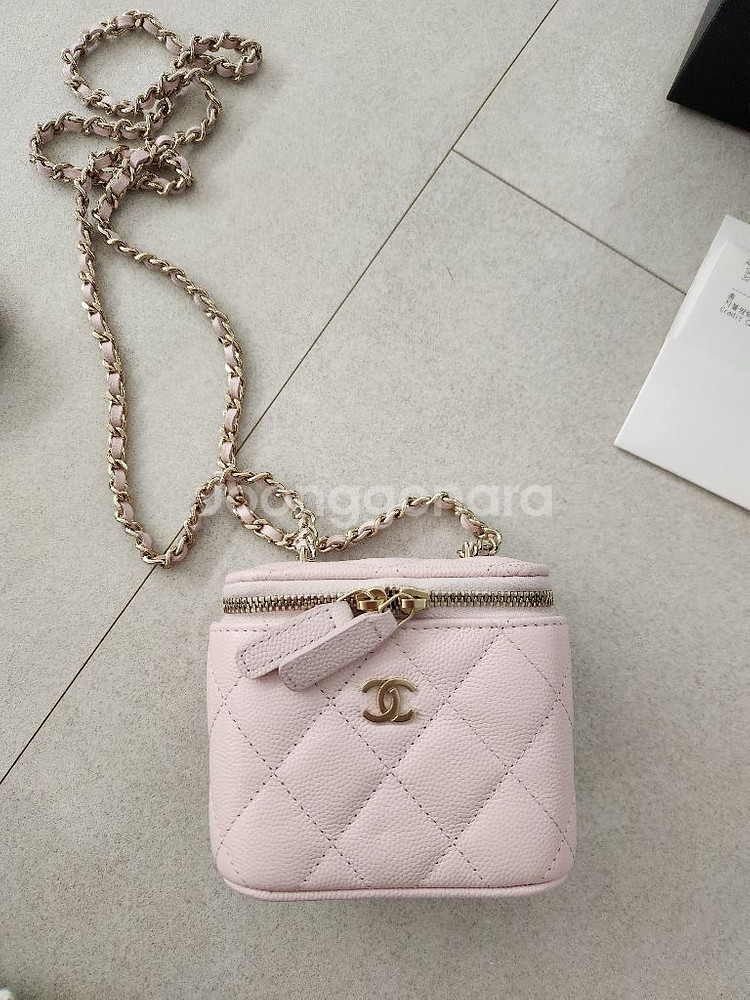 샤넬 베니티 미니백--1