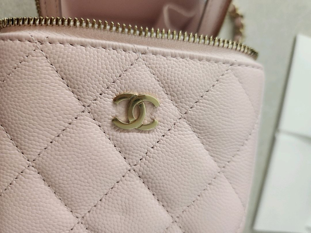 샤넬 베니티 미니백 이미지