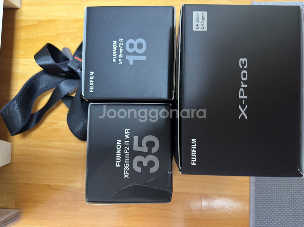 후지필름 X-Pro3 듀라실버 + 35, 18mm렌즈--2