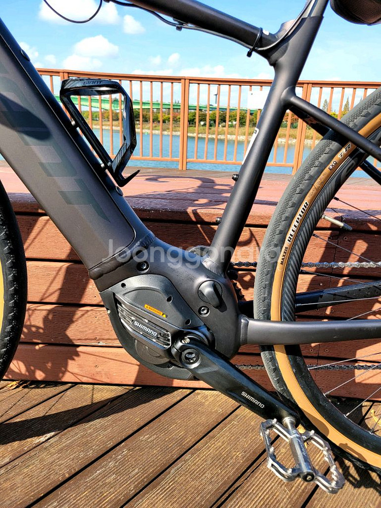 자이언트 리볼트 E+ 전기자전거 S사이즈--1