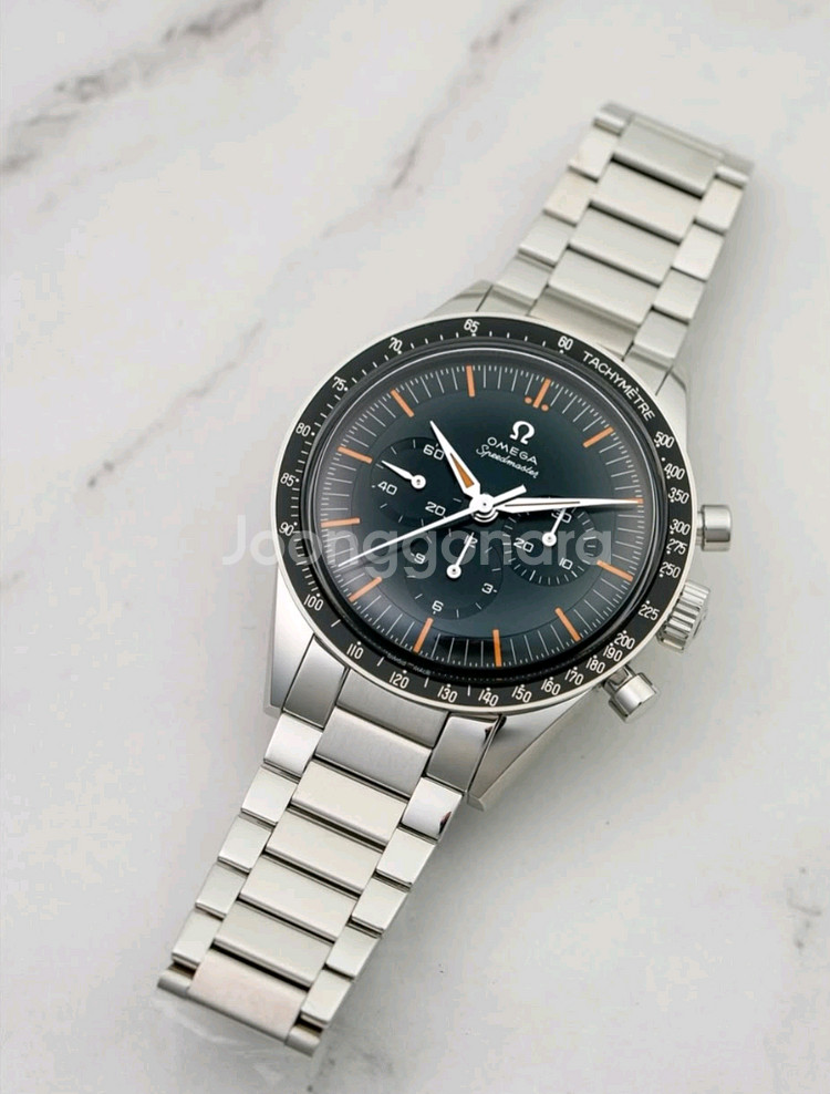 오메가 스피드마스터 fois 시계 판매합니다. 전--0