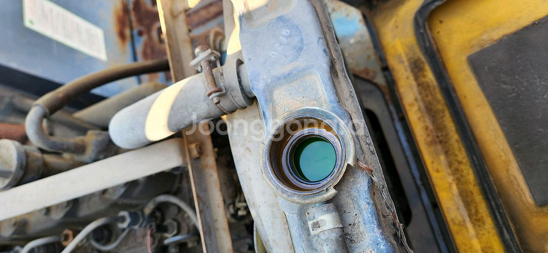 장기간 방치한 대동 2조식 콤바인 운반차 R1-191R--9