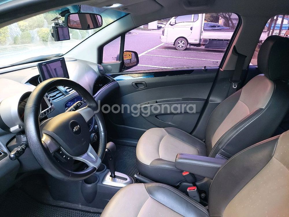 개인이팝니다.스파크LT 6만키로 오토 풀옵션 경차 소형--4