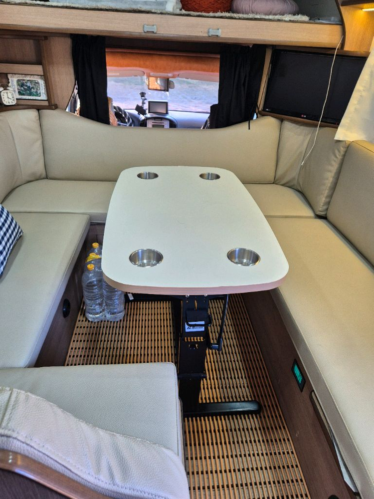 현대 스타렉스 캠핑카 이미지