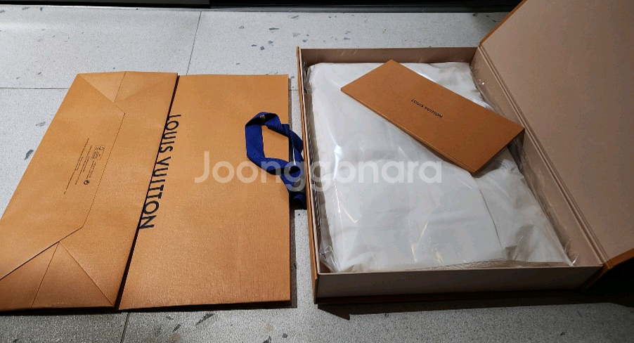 루이비통 모노그램 포인텔 셔츠--1