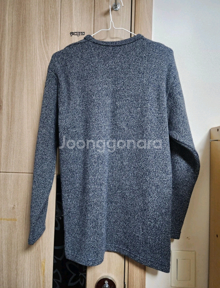 남여공용 라운드넥 긴팔 티셔츠--1