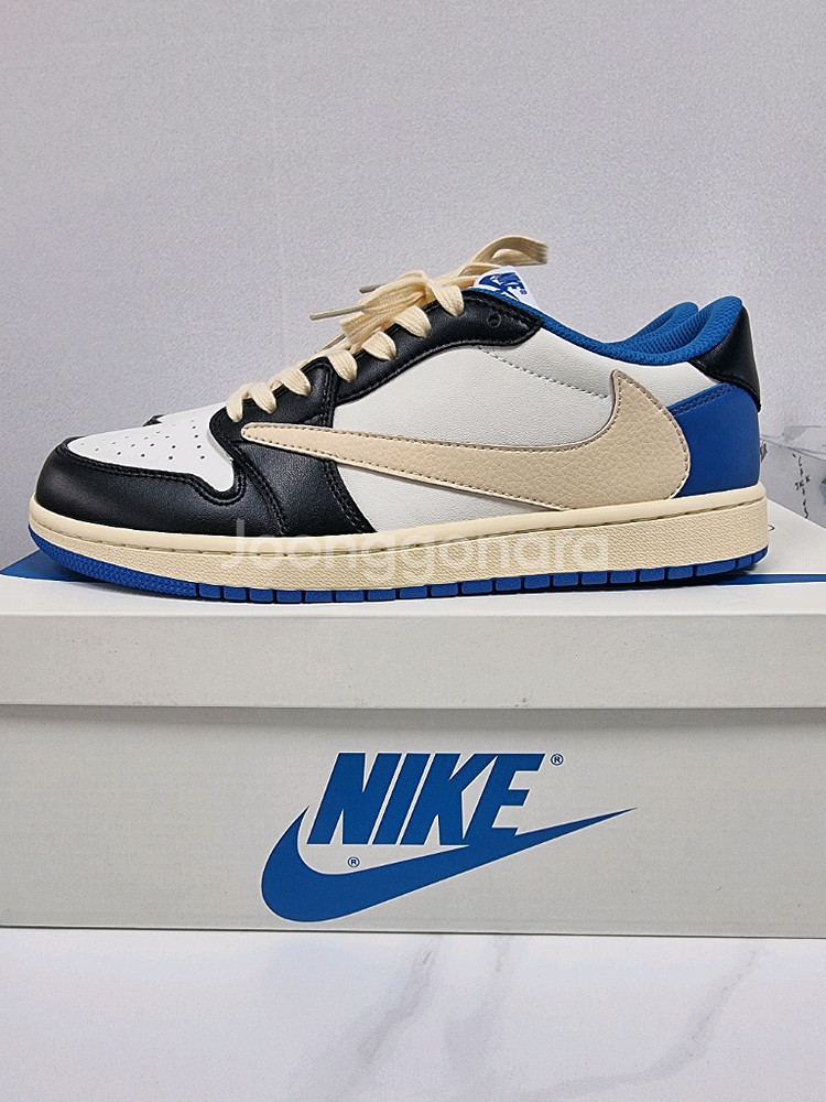 조던 1 x 트래비스 스캇 x 프라그먼트 레트로 로우--4