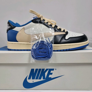 조던 1 x 트래비스 스캇 x 프라그먼트 레트로 로우