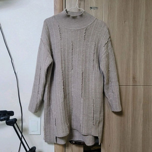 베이지 데미지 니트 롱 원피스