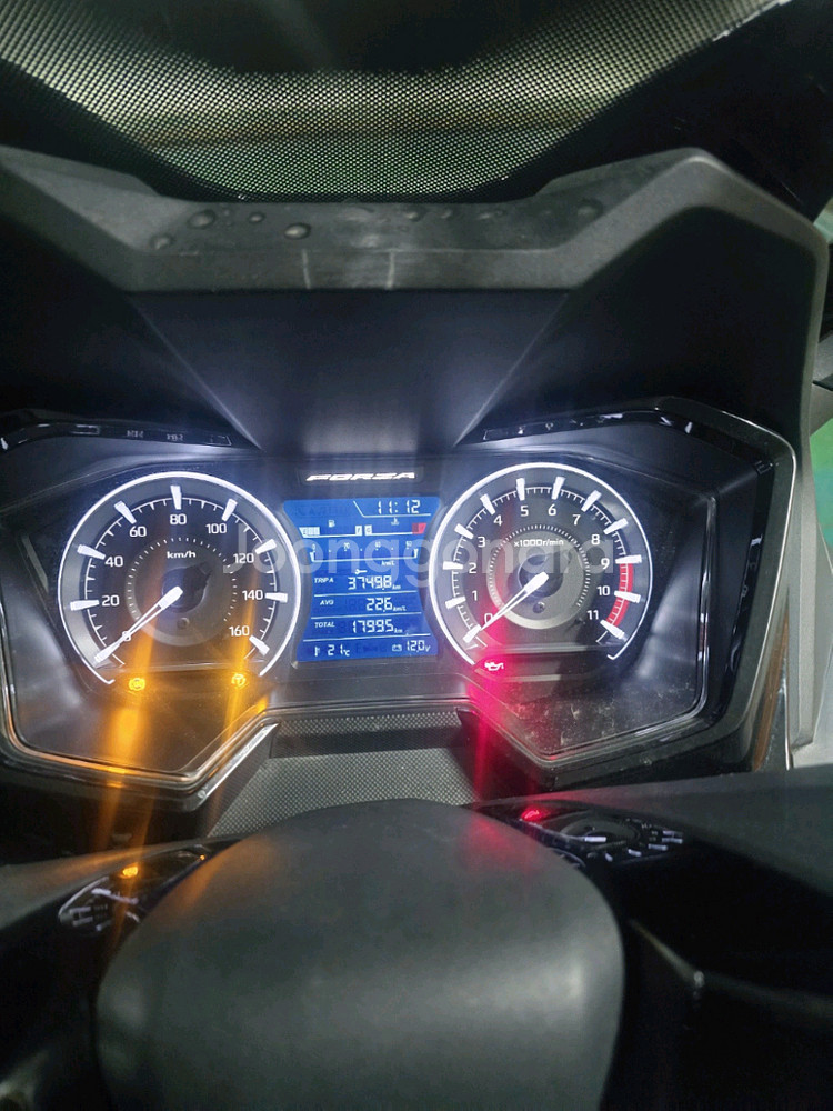 혼다 포르자350 23년식 18000키로--3