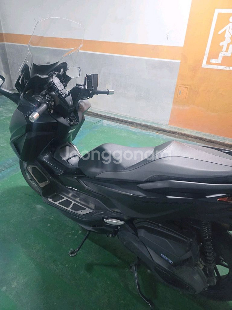 혼다 포르자350 23년식 18000키로--2