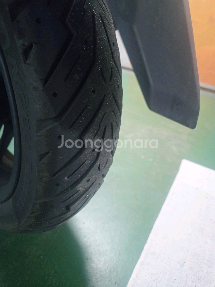 혼다 포르자350 23년식 18000키로--6