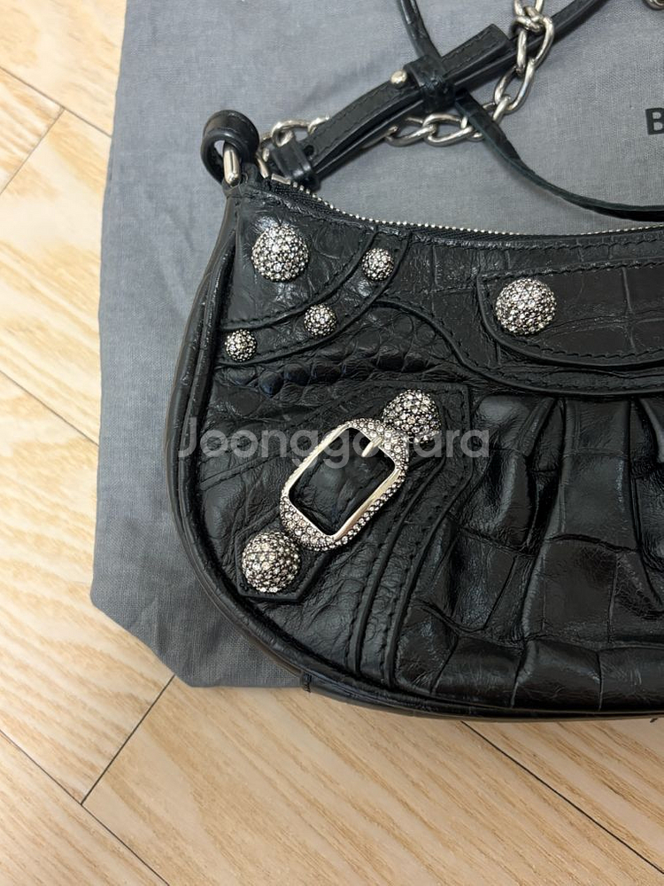 발렌시아가 크로커다일 르 카골 미니 체인 숄더백--6