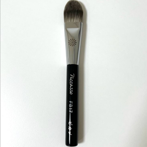 피카소 윤기창조 FB17 파운데이션 브러쉬 팝니다