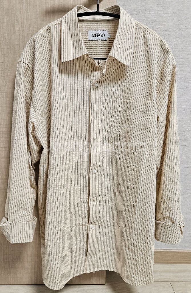 메르고 스트라이프 셔츠 판매합니다--0