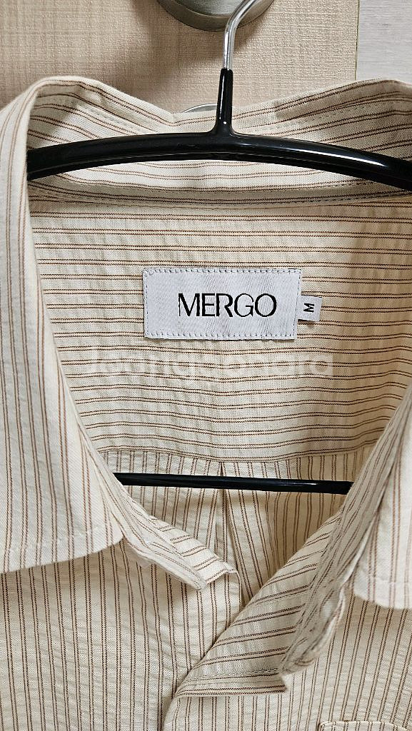 메르고 스트라이프 셔츠 판매합니다--1