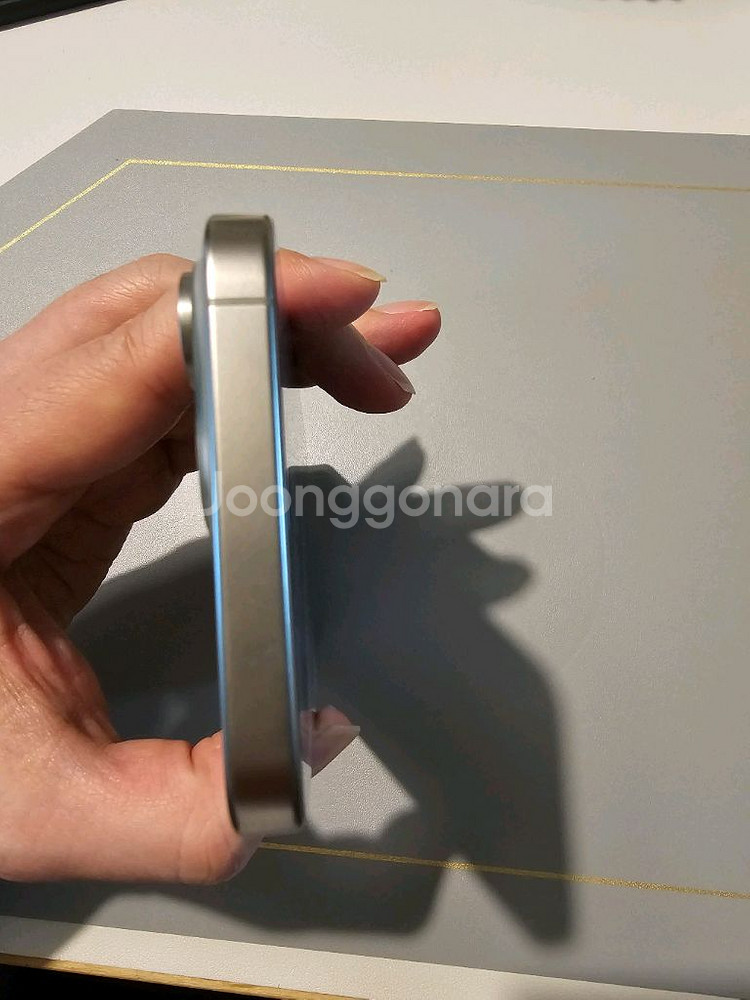 아이폰 15 프로 맥스 512 내츄럴 티타늄 (애케플 포함) 팝니다.--4