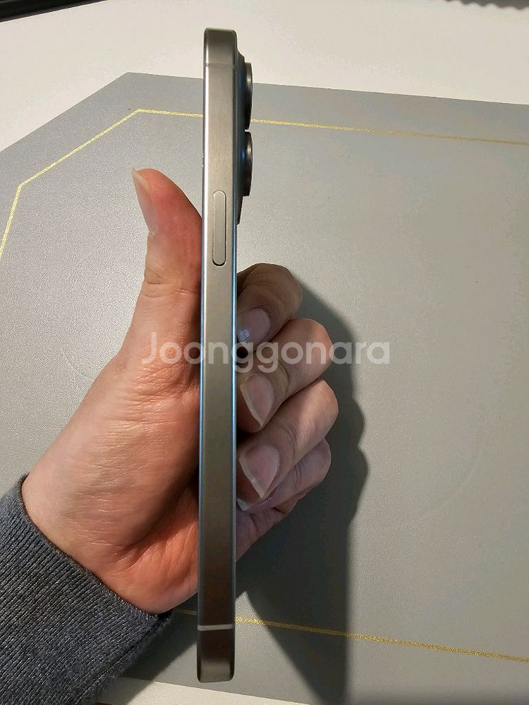 아이폰 15 프로 맥스 512 내츄럴 티타늄 (애케플 포함) 팝니다.--5