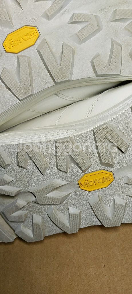 지오송지오 가죽 스니커즈 275--7