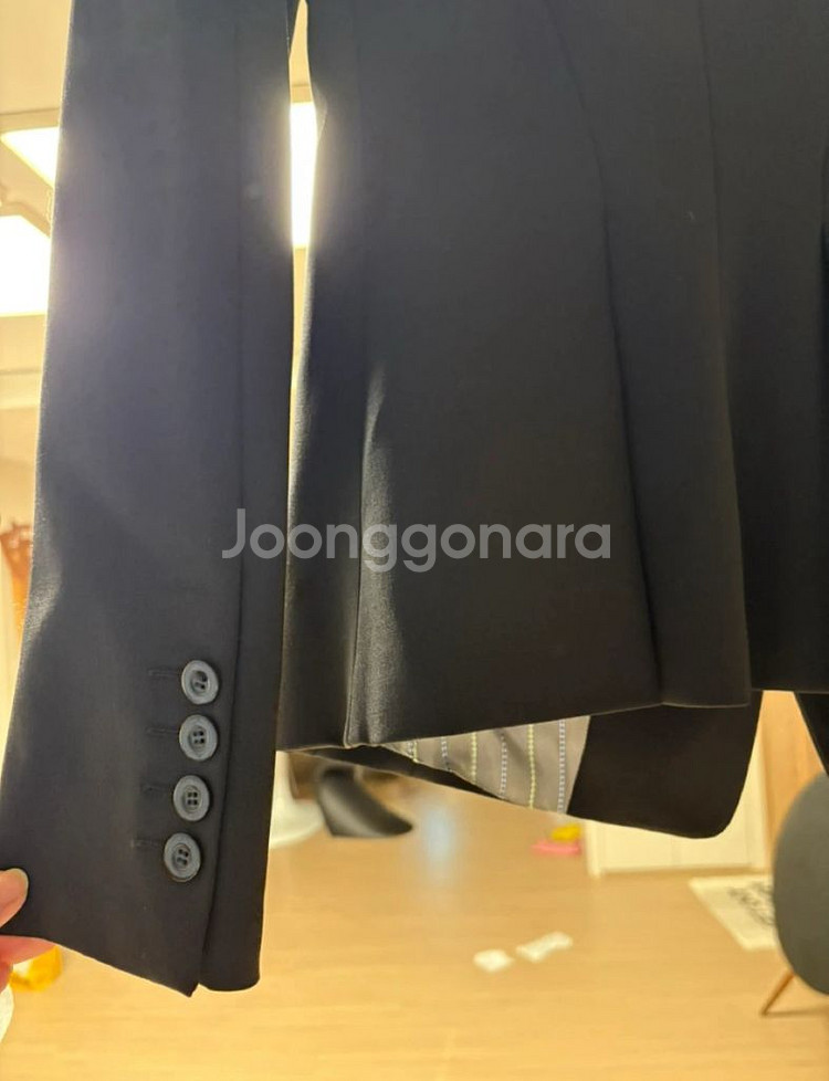 엠포니오 아르마니 여성자켓--2