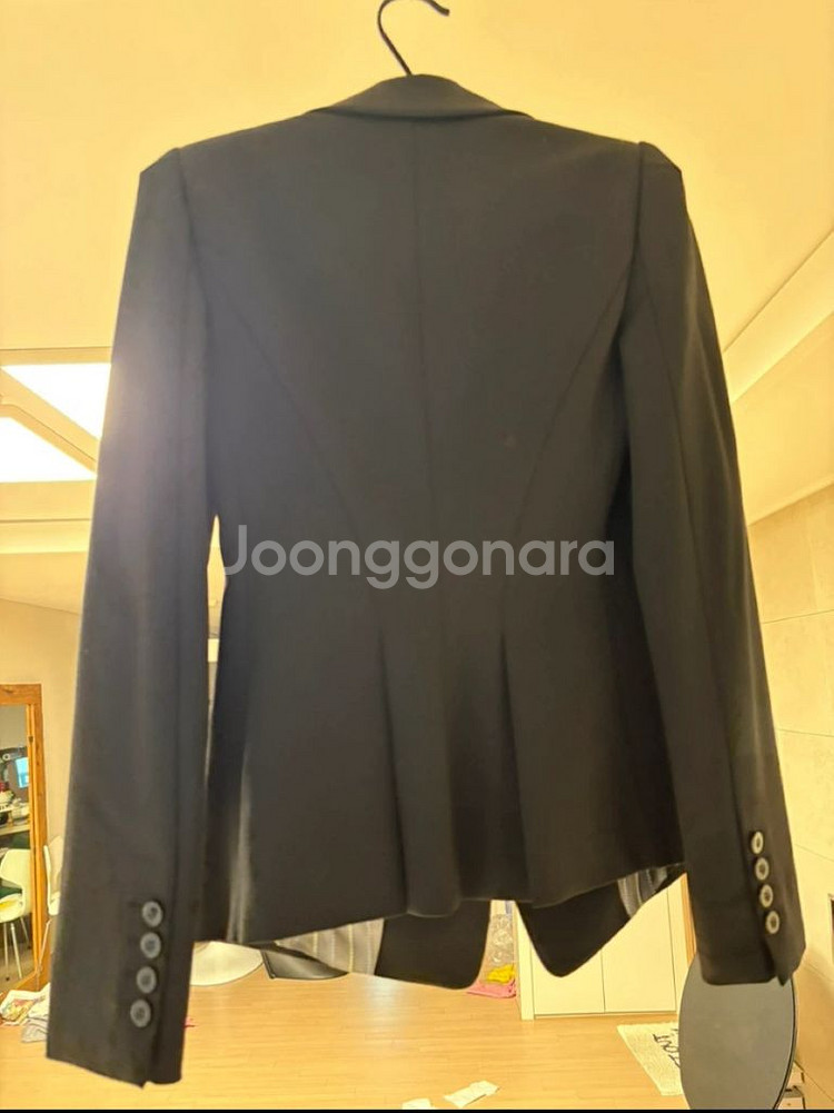 엠포니오 아르마니 여성자켓--1