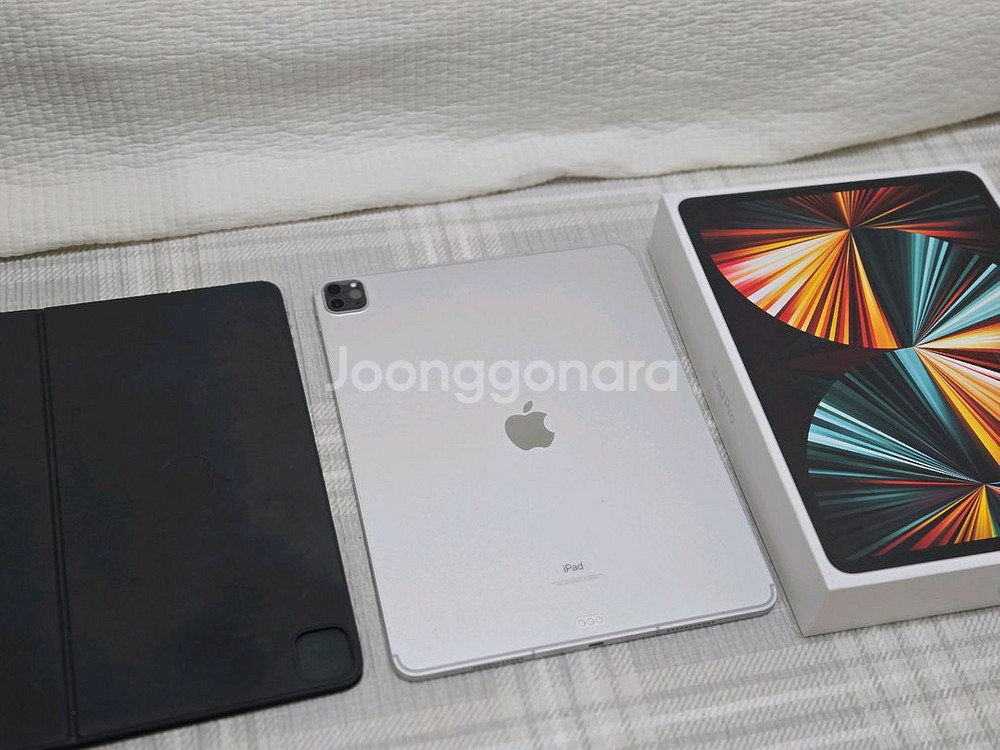 아이패드프로12.9 5세대 2TB 셀룰러 애케플 매직키--3