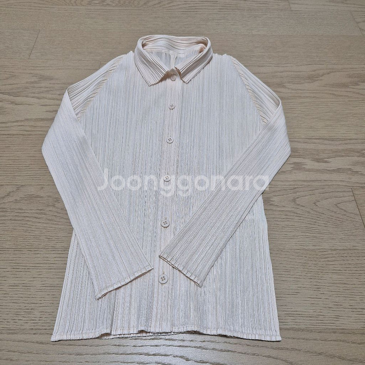 플리츠플리즈 9월 먼슬리 셔츠탑 오프화이트 3 새상품--0