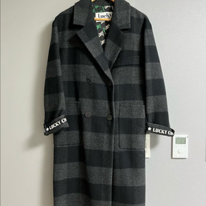 럭키슈에뜨 코트