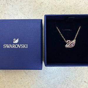 다즈링 스완 핑크 목걸이