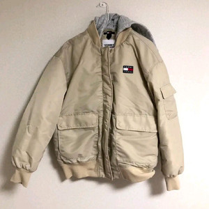 (새상품) 타미 뱃지 후디드 봄버 자켓 (S사이즈)