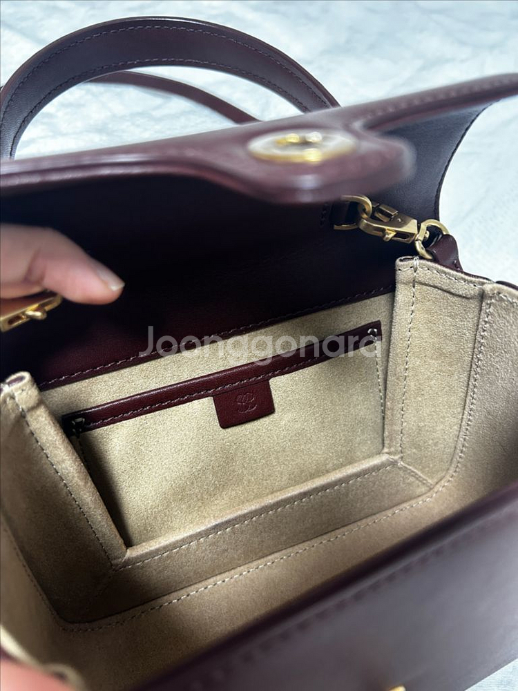 시에 멜번 스퀘어 미니 토트백 마룬--4