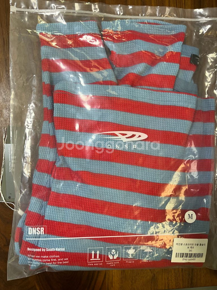 DNSR 디앤에스알 스트라이프 와플 니트 티 M사이즈--5