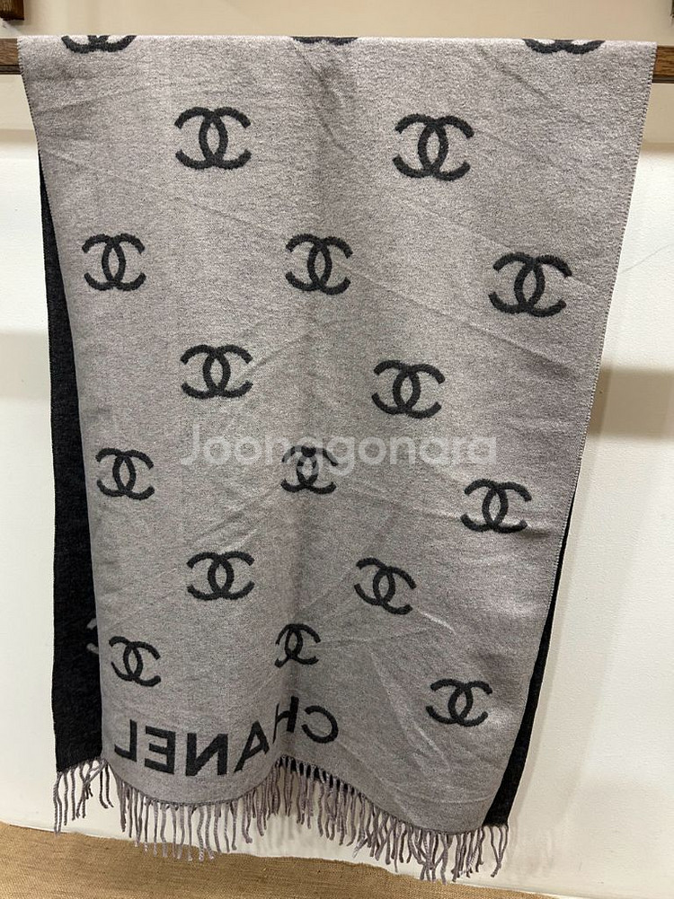 샤넬 양면 머플러--0