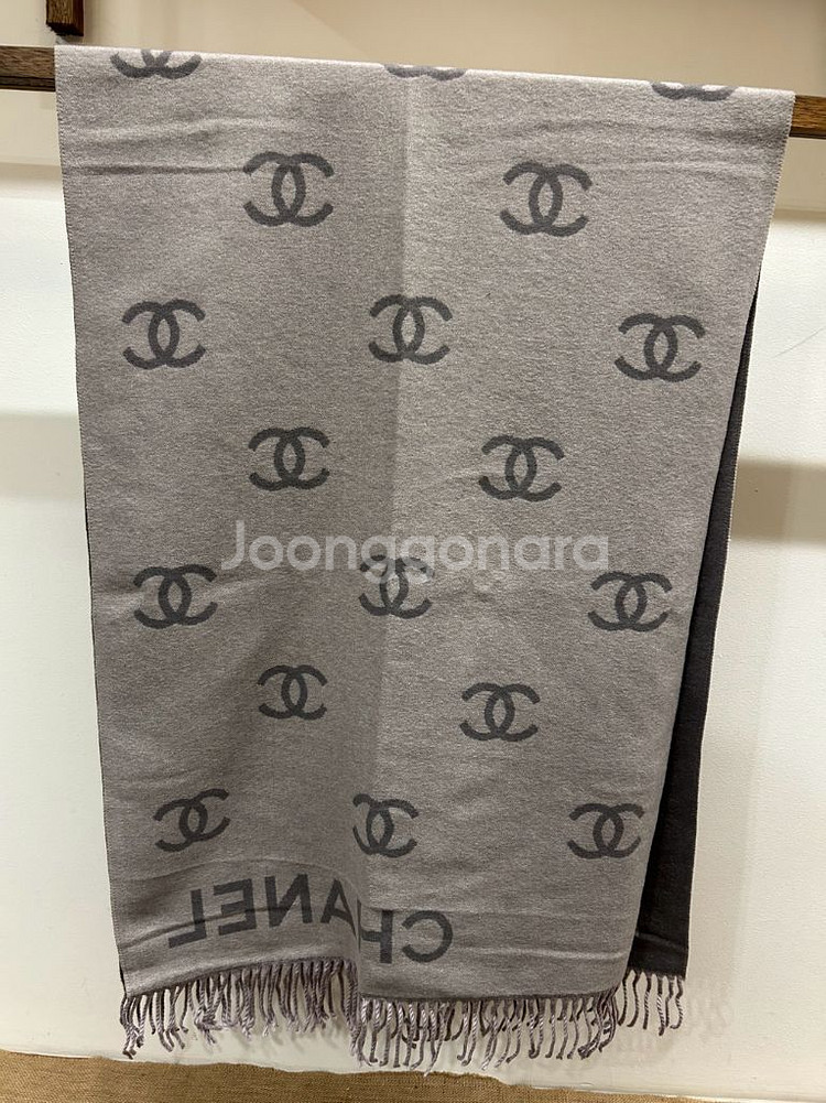 샤넬 양면 머플러--0