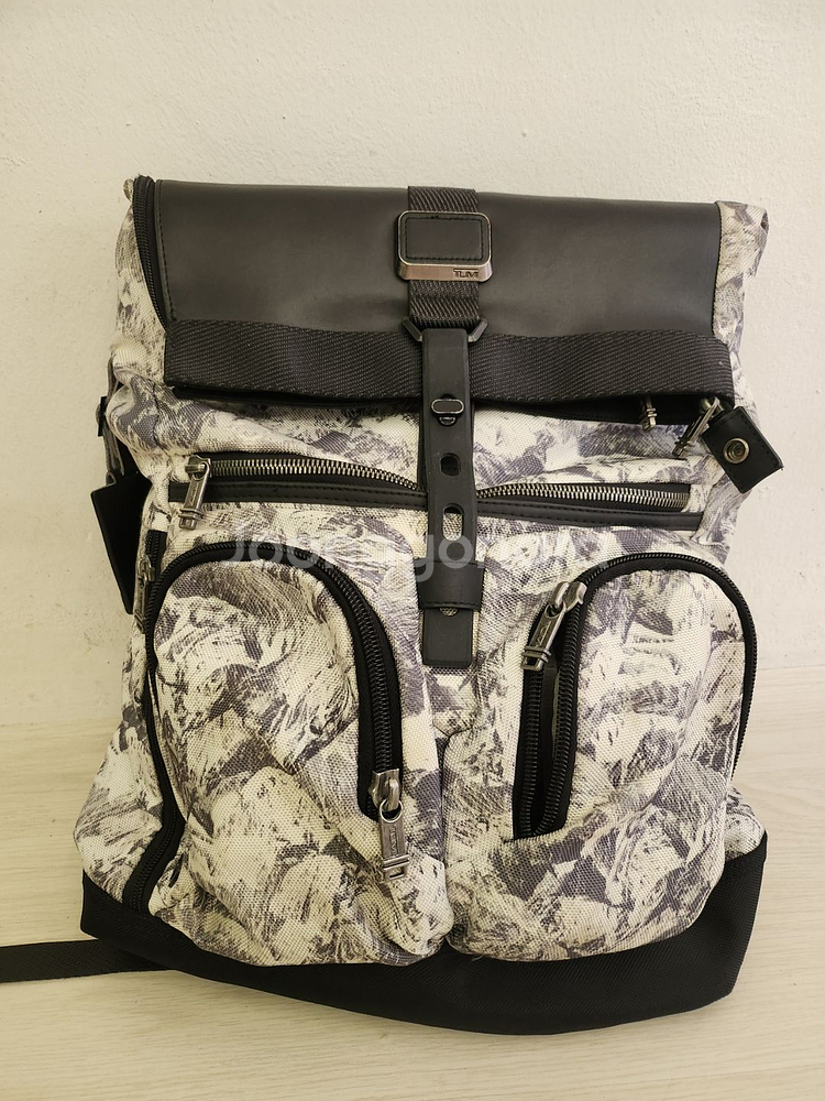 투미 백팩 롤탑 화이트 밀리터리--0