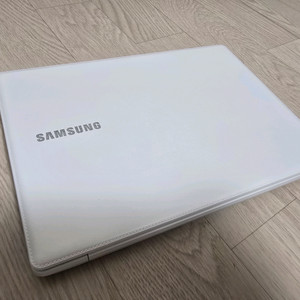 삼성 노트북 NT110S1J 화이트