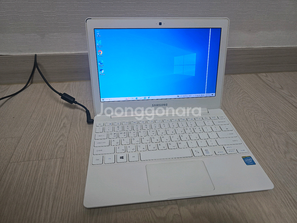 삼성 노트북 NT110S1J 화이트--4